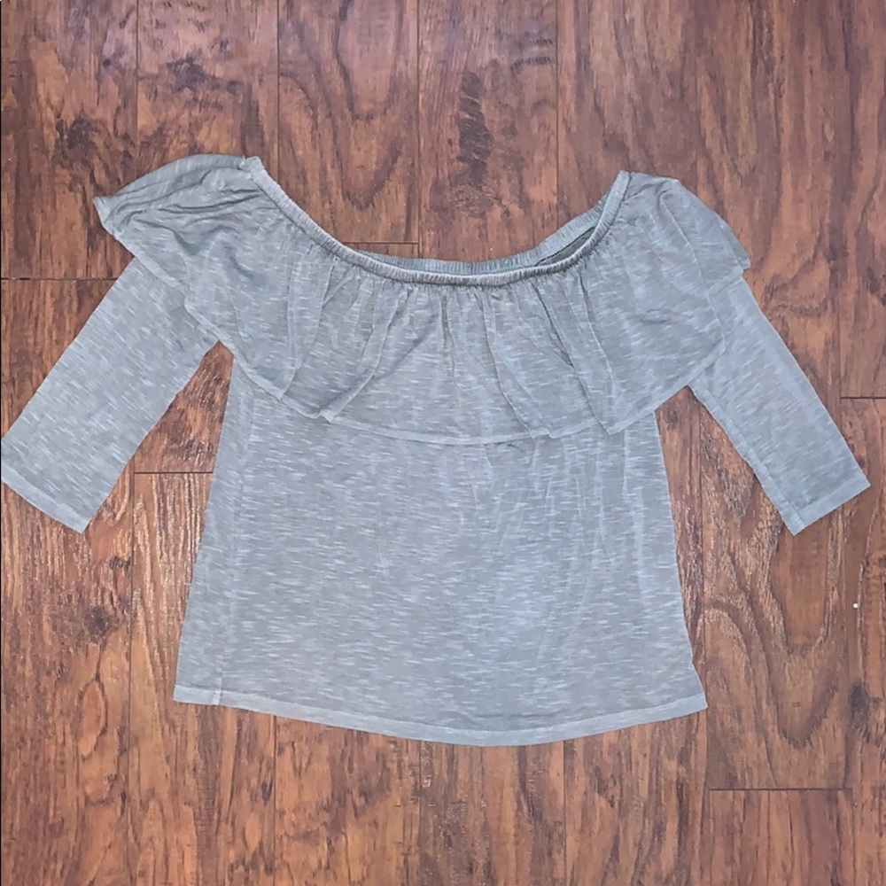 American Eagle off the shoulder top
